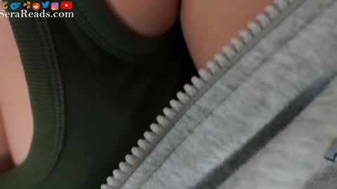 Snapshot of serareads chatting on February 2026 03:59:01 PM SeraReads online show from February 2026 03:59:01 PM