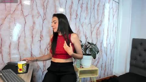 Snapshot of serena_garcia chatting on October 2025 08:18:02 PM serena_garcia online show from October 2025 08:18:02 PM