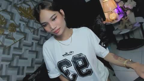 RED HARPER online show from November 2025 01:38:02 AM