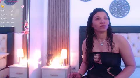 Snapshot of serena_houstonn chatting on September 2025 11:32:01 AM Serena online show from September 2025 11:32:01 AM