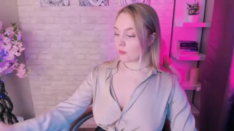 Snapshot of serena_johnsons chatting on March 2026 08:31:01 AM Serena online show from March 2026 08:31:01 AM