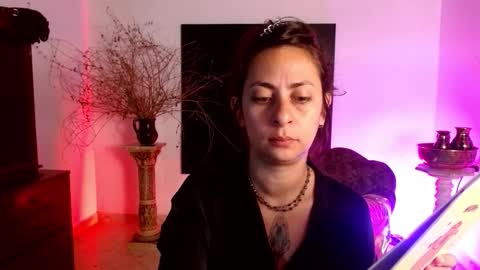 Snapshot of serena_xyz chatting on September 2025 04:56:01 PM Serena Xyz online show from September 2025 04:56:01 PM