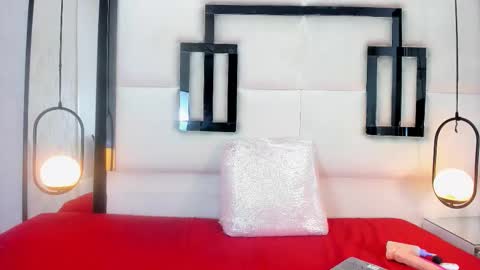 SERENA WILD online show from November 2025 05:02:02 AM