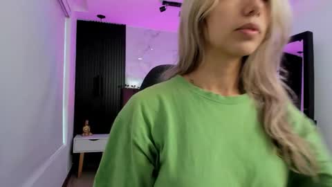 Serene online show from January 2026 12:31:01 PM