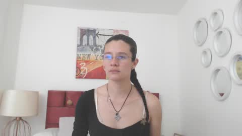 Snapshot of sereneclarks_ chatting on December 2024 12:24:01 PM sereneclarks_ online show from December 2024 12:24:01 PM