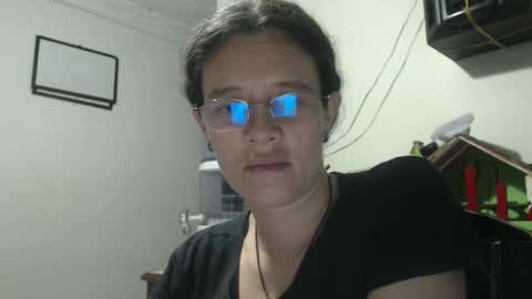 Snapshot of sereneclarks_ chatting on January 2025 12:52:02 AM sereneclarks_ online show from January 2025 12:52:02 AM