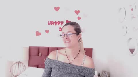 Snapshot of sereneclarks_ chatting on February 2025 03:38:02 PM sereneclarks_ online show from February 2025 03:38:02 PM