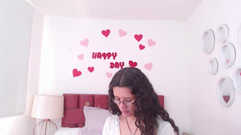 Snapshot of sereneclarks_ chatting on February 2025 03:49:02 PM sereneclarks_ online show from February 2025 03:49:02 PM