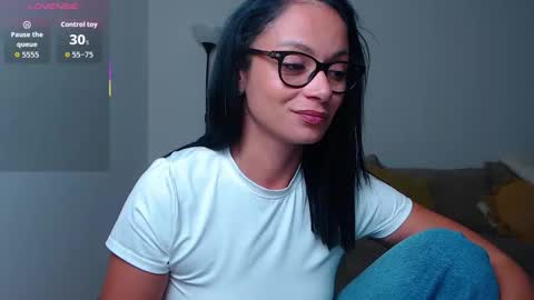 Snapshot of serenesophi chatting on September 2025 08:47:01 PM SereneSophi online show from September 2025 08:47:01 PM