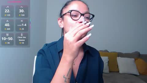 Snapshot of serenesophi chatting on November 2025 02:39:02 AM SereneSophi online show from November 2025 02:39:02 AM