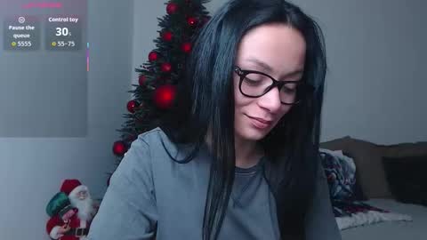 Snapshot of serenesophi chatting on January 2026 03:01:01 AM SereneSophi online show from January 2026 03:01:01 AM