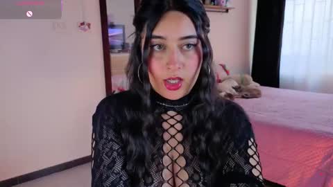 Serenna Cruz online show from April 2026 08:47:01 PM