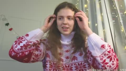 Hey Guys and Girls non-binary personalities  Im Sereta online show from December 2024 11:39:01 PM