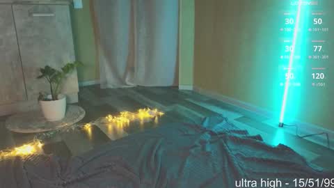 Hey Guys and Girls non-binary personalities  Im Sereta online show from December 2025 07:53:02 PM