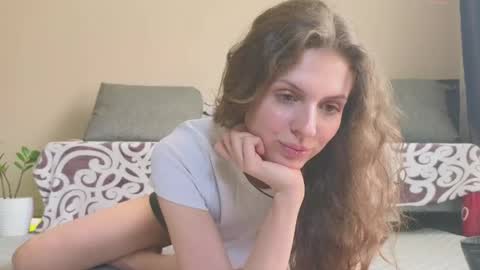 Hey Guys and Girls non-binary personalities  Im Sereta online show from May 2026 11:39:02 AM