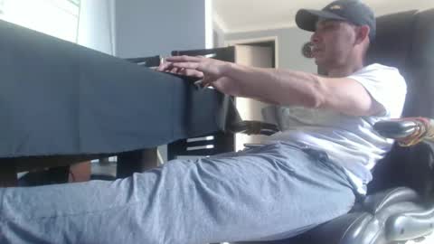 Snapshot of serioyhetero19 chatting on January 2025 05:26:01 PM hetero serio discreto online show from January 2025 05:26:01 PM