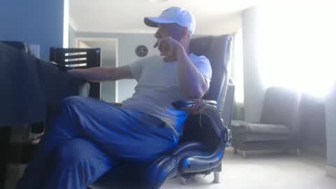 Snapshot of serioyhetero19 chatting on January 2025 08:43:01 PM hetero serio discreto online show from January 2025 08:43:01 PM