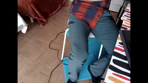 serpenttiin online show from November 2025 01:02:01 PM