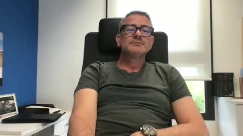 Snapshot of sesamechris92 chatting on May 2026 04:13:02 PM sesamechris92 online show from May 2026 04:13:02 PM