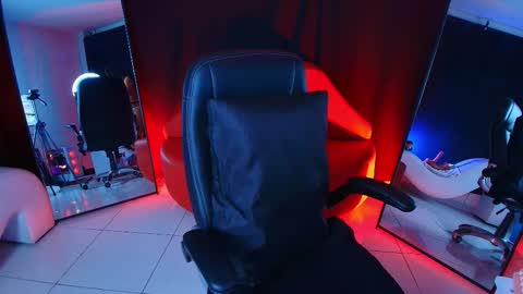 LUCERO online show from February 2026 04:06:01 AM