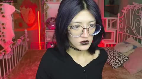 Snapshot of setsunai_ chatting on March 2025 12:22:01 AM Setsunai online show from March 2025 12:22:01 AM