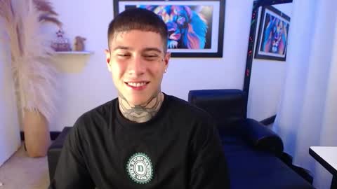 Snapshot of setthomas chatting on September 2025 09:25:01 PM Thomas online show from September 2025 09:25:01 PM