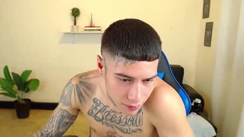 Snapshot of setthomas chatting on September 2025 02:43:01 PM Thomas online show from September 2025 02:43:01 PM