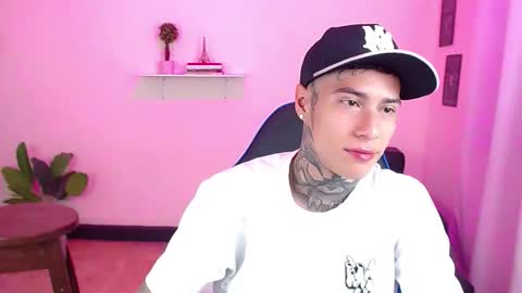 Snapshot of setthomas chatting on October 2025 02:37:02 PM Thomas online show from October 2025 02:37:02 PM