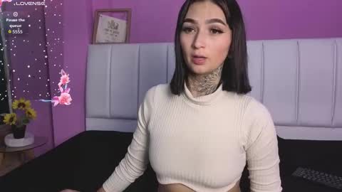 Snapshot of sexengel_lissa chatting on October 2025 09:15:01 PM sexengel_lissa online show from October 2025 09:15:01 PM