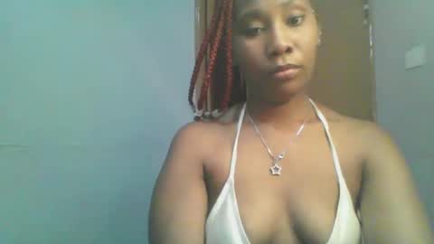 Snapshot of sexie_curvie chatting on February 2025 12:39:01 PM Maggie online show from February 2025 12:39:01 PM