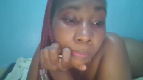 Snapshot of sexie_curvie chatting on March 2025 07:38:02 AM Maggie online show from March 2025 07:38:02 AM