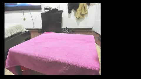 Snapshot of sexiipocahonta chatting on September 2025 02:12:01 AM djones online show from September 2025 02:12:01 AM