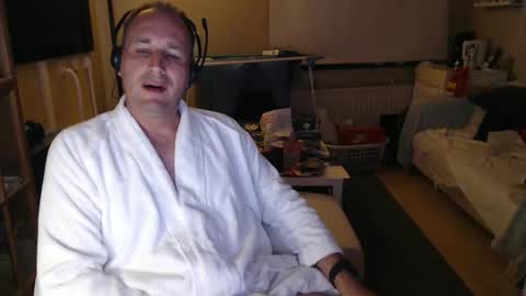 Sexlobo online show from April 2026 12:04:01 AM