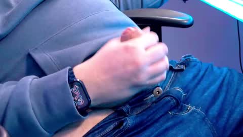 Snapshot of sexonme1982 chatting on February 2025 10:42:02 PM Masturbateforyou online show from February 2025 10:42:02 PM