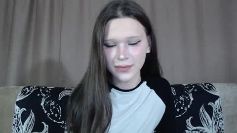 Snapshot of sexpired_princess chatting on October 2025 09:30:02 AM Nextdoor Princess online show from October 2025 09:30:02 AM