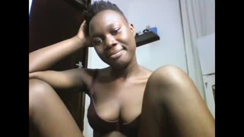 Snapshot of sexqueen02 chatting on January 2025 03:27:02 AM sexqueen02 online show from January 2025 03:27:02 AM