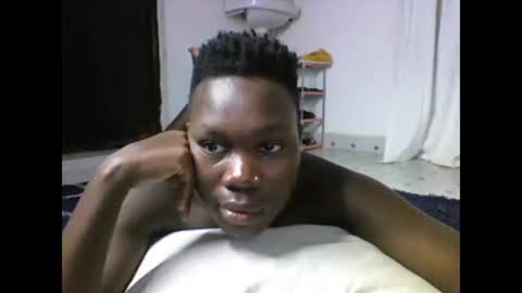 Snapshot of sexqueen02 chatting on February 2025 11:23:01 AM sexqueen02 online show from February 2025 11:23:01 AM