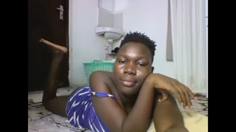 Snapshot of sexqueen02 chatting on February 2025 07:27:02 PM sexqueen02 online show from February 2025 07:27:02 PM