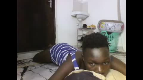 Snapshot of sexqueen02 chatting on February 2025 02:55:02 AM sexqueen02 online show from February 2025 02:55:02 AM