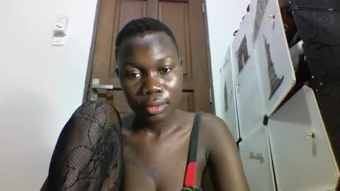 Snapshot of sexqueen02 chatting on September 2025 12:15:01 PM sexqueen02 online show from September 2025 12:15:01 PM