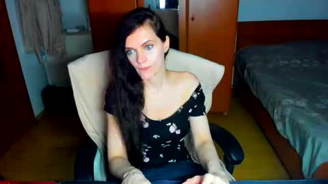 sexqueen1111 online show from June 2026 09:09:01 PM
