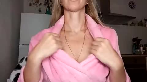Verona online show from May 2026 02:17:02 AM
