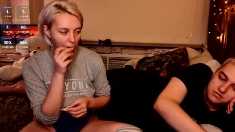 sexvibecouple online show from October 2025 06:42:01 PM