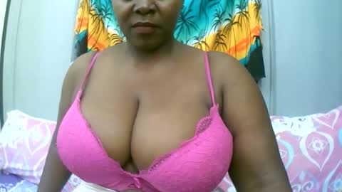 sexxi_ebony online show from December 2025 01:29:01 PM