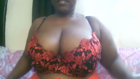 Snapshot of sexxi_ebony chatting on April 2026 01:41:01 PM sexxi_ebony online show from April 2026 01:41:01 PM