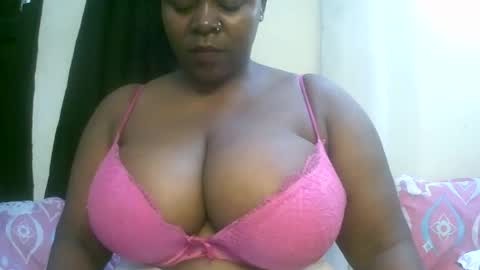 Snapshot of sexxi_ebony chatting on April 2026 08:35:02 AM sexxi_ebony online show from April 2026 08:35:02 AM