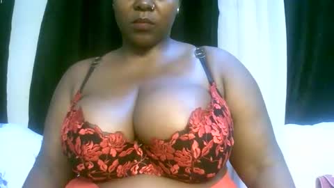 Snapshot of sexxi_ebony chatting on April 2026 07:37:01 PM sexxi_ebony online show from April 2026 07:37:01 PM
