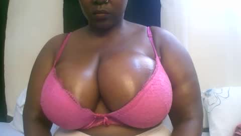Snapshot of sexxi_ebony chatting on April 2026 08:09:02 AM sexxi_ebony online show from April 2026 08:09:02 AM