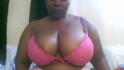 Snapshot of sexxi_ebony chatting on April 2026 08:17:02 AM sexxi_ebony online show from April 2026 08:17:02 AM