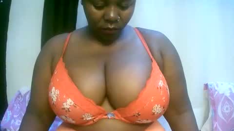 Snapshot of sexxi_ebony chatting on April 2026 03:15:02 AM sexxi_ebony online show from April 2026 03:15:02 AM